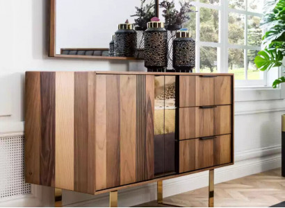 Luxuriöse Kommode mit Spiegel für Schlafzimmer im modernen Stil